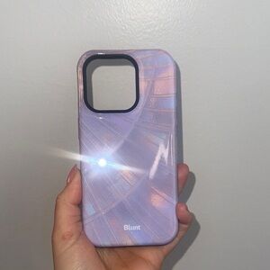 Iridescent Lavender iPhone 15 pro MagCase